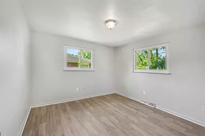 7725 Harrington Avenue, Dayton, OH 45415 - Photo 16