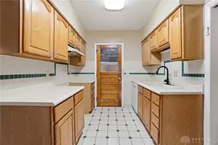 336 N Wolf Creek St, Brookville, OH 45309 - Photo 8