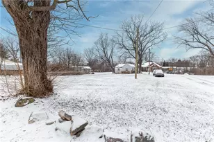 8570 S 1st St, Bethel Twp, OH 45371 - Photo 4