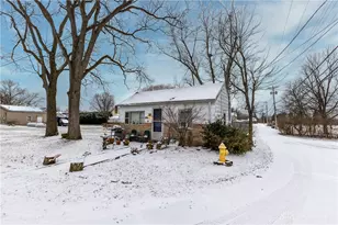 8570 S 1st St, Bethel Twp, OH 45371 - Photo 32