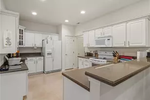 4645 Cobblestone Dr, Tipp City, OH 45371 - Photo 14