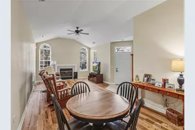 4645 Cobblestone Drive, Tipp City, OH 45371 - Photo 8