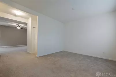 2050 Matt Way, Dayton, OH 45424 - Photo 2