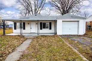 6865 Keats Dr, Dayton, OH 45414 - Photo 2