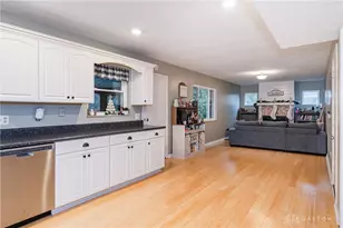 825 Hawthorne Dr, Tipp City, OH 45371 - Photo 12