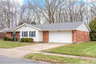 825 Hawthorne Drive, Tipp City, OH 45371 - Photo 4