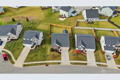 153 Rivulet Drive, Fairborn, OH 45324 - Photo 2
