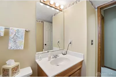 2327 Hunterglen Court, Dayton, OH 45459 - Photo 32