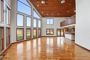 2471 Lower Bellbrook Rd, Sugarcreek Twp, OH 45370 - Photo 14