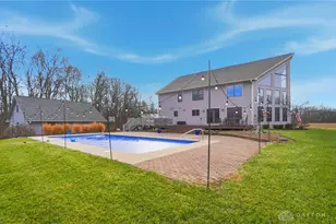 2471 Lower Bellbrook Rd, Sugarcreek Twp, OH 45370 - Photo 46