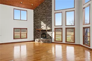 2471 Lower Bellbrook Rd, Sugarcreek Twp, OH 45370 - Photo 8