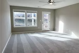 2699 Golden Leaf Dr, Beavercreek, OH 45431 - Photo 14