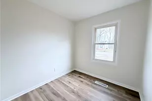 324 Blaine Ave, Piqua, OH 45356 - Photo 16