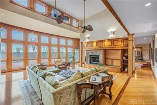 590 Versailles Dr, Centerville, OH 45459 - Photo 14