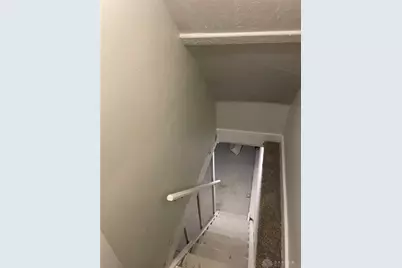 42 S Monmouth Street, Dayton, OH 45403 - Photo 16