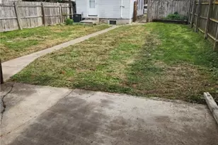 235 Grove Ave, Dayton, OH 45404 - Photo 4