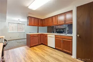 4942 Birchview Ct, Dayton, OH 45424 - Photo 8