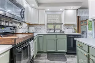 4197 Grouse Ct, Beavercreek, OH 45430 - Photo 10