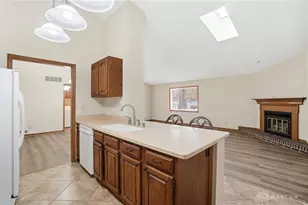 2586 Valais Ct, Dayton, OH 45458 - Photo 16