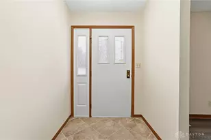 2586 Valais Ct, Dayton, OH 45458 - Photo 8