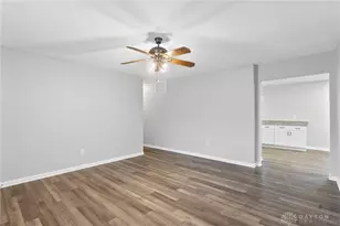 2537 Pinegrove Dr, Dayton, OH 45449 - Photo 6