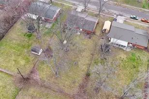 2537 Pinegrove Dr, Dayton, OH 45449 - Photo 34