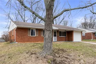 2537 Pinegrove Dr, Dayton, OH 45449 - Photo 2