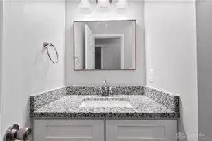 2537 Pinegrove Dr, Dayton, OH 45449 - Photo 16