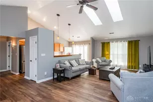 1128 Whitetail Dr, Fairborn, OH 45324 - Photo 6