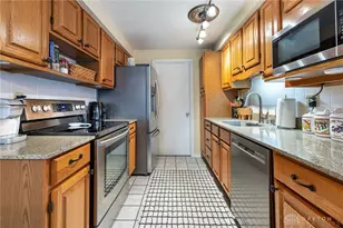 7380 Biscayne Ct, Dayton, OH 45424 - Photo 12