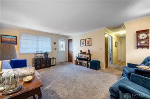 7380 Biscayne Ct, Dayton, OH 45424 - Photo 4