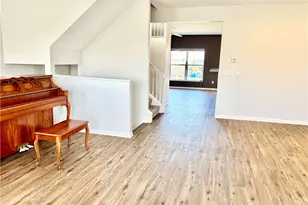 9406 Tahoe Dr, Washington Twp, OH 45458 - Photo 10