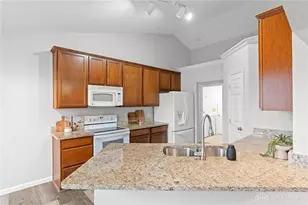 1201 Greystone Cir, Vandalia, OH 45414 - Photo 18