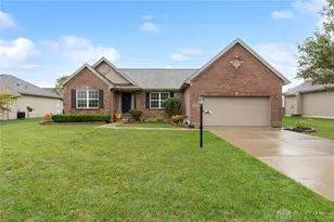 1201 Greystone Cir, Vandalia, OH 45414 - Photo 2
