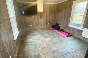 140 N Center St, Versailles, OH 45380 - Photo 26