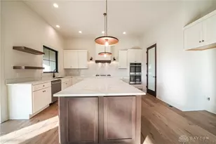 9161 Remy Ct, Clearcreek Twp, OH 45458 - Photo 20