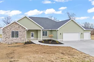 9907 Barnum Rd, Piqua, OH 45356 - Photo 2