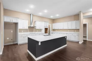 9907 Barnum Rd, Piqua, OH 45356 - Photo 8