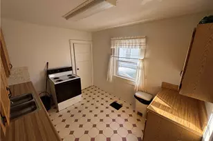 650 E Southern Ave, Springfield, OH 45505 - Photo 8