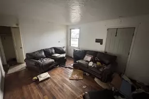 4647 Greenwich Village Ave, Dayton, OH 45406 - Photo 2