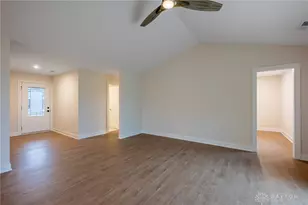 2220 Tandem Dr, Xenia, OH 45385 - Photo 2