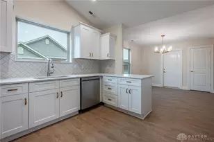 2220 Tandem Dr, Xenia, OH 45385 - Photo 8