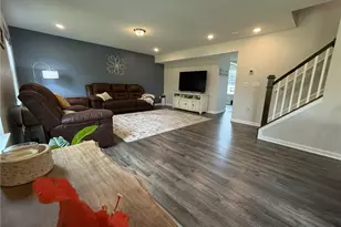 562 Maxwell Ct, Germantown, OH 45327 - Photo 6