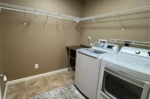 6871 Greentree Pl, Dayton, OH 45424 - Photo 26