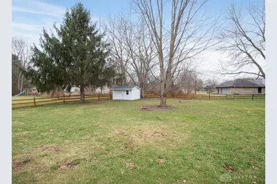 2240 Seneca Drive, Troy, OH 45373 - Photo 8
