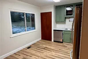 1924 Marinette Dr, Springfield, OH 45503 - Photo 10