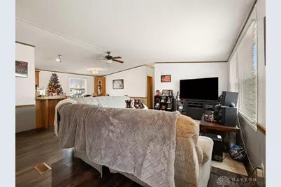 141 N Xenia Drive, Enon Vlg, OH 45323 - Photo 6
