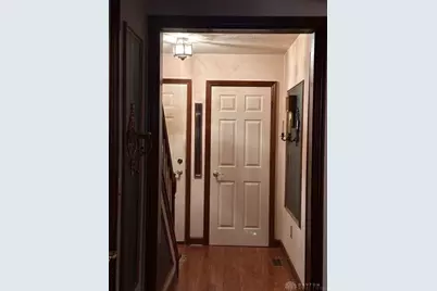 412 N King Street, Xenia, OH 45385 - Photo 2