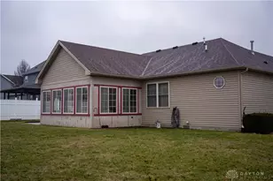 3220 Cherokee Dr, Piqua, OH 45356 - Photo 4