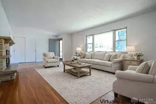 152 Cheltenham Dr, Centerville, OH 45459 - Photo 2